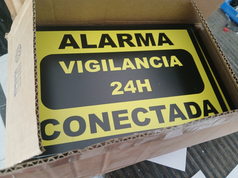 Carteles disuasorios DINA4 de segunda mano · Foto 1 de 2 · Jaén · 12 €