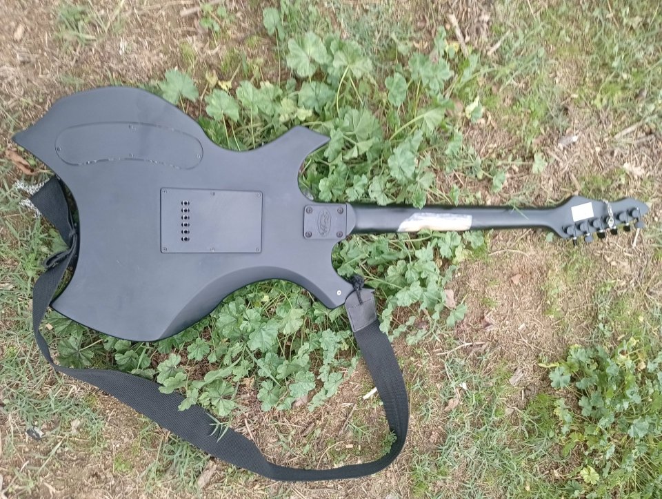 Stagg X400 de segunda mano · Foto 3 de 7 · Barcelona · 200 €
