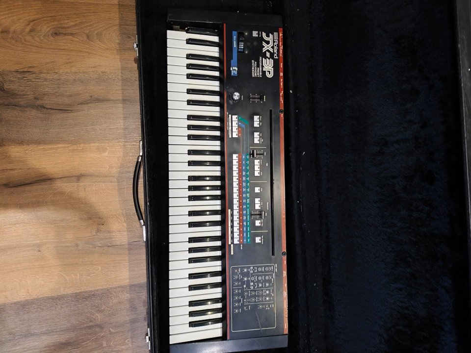 Roland JX-3P Sintetizador Analógico Vintage + Flight Case (para reparar)