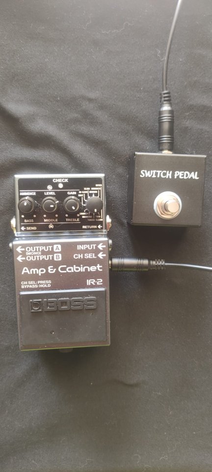 Boss IR-2 Amp & Cabinet + Footswitch selector de canal extra (con cable) de segunda mano · Foto 1 de 4 · Barcelona · 150 €