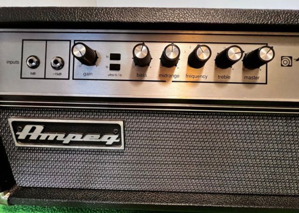 Ampeg SVT-AV 50 anniversary (1999-2006) made in USA, cabezal valvular 300W!