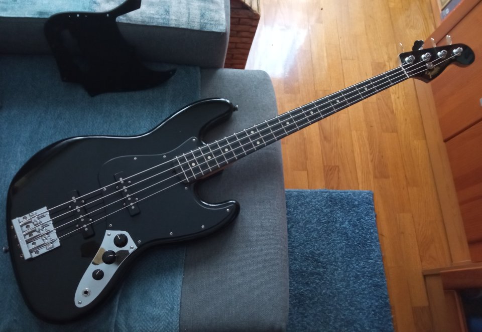 Fender Jazz Bass Player Limited Edition c/Lindy Fralin de segunda mano · Foto 1 de 10 · Pontevedra