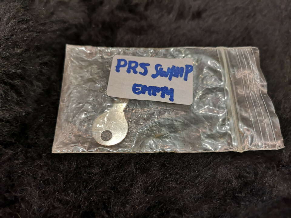 PRS Multi-Fit Hard Guitar Case.22/24 trastes