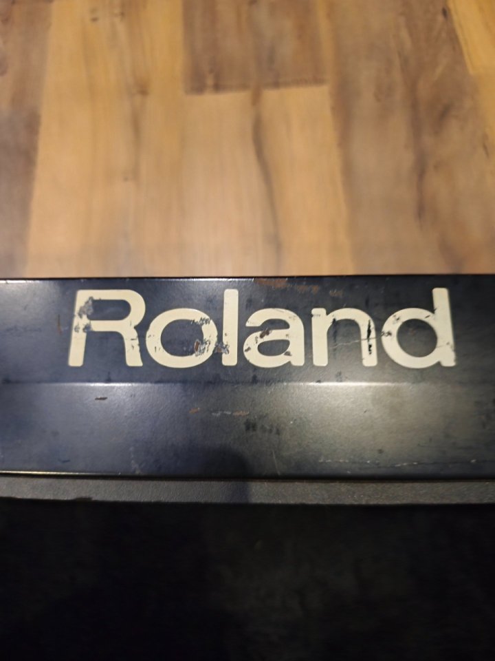 Roland JX-3P Sintetizador Analógico Vintage + Flight Case (para reparar)