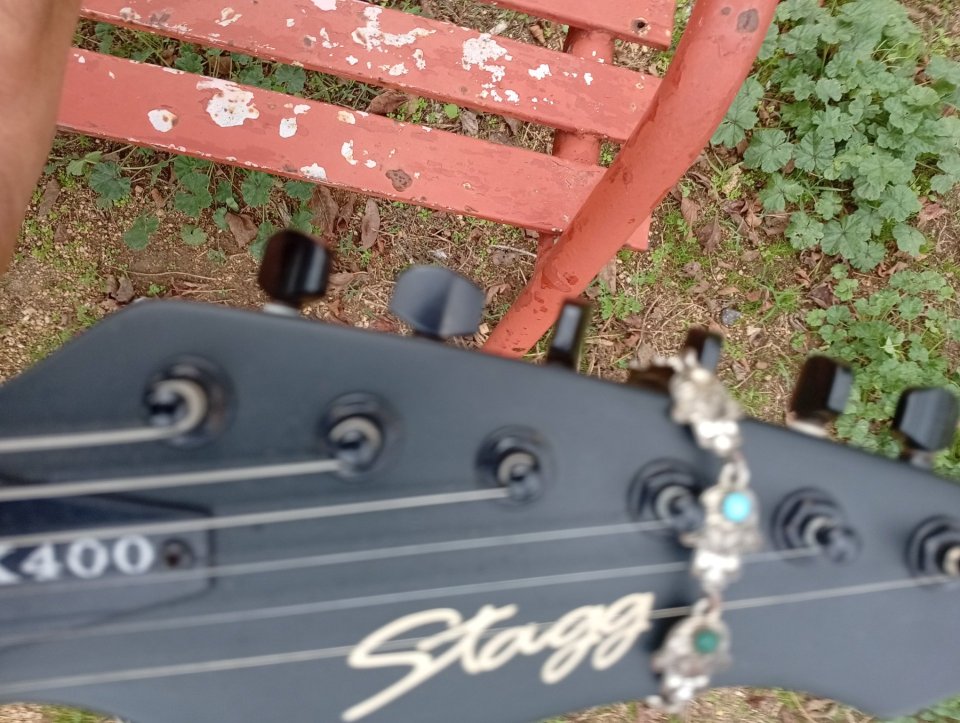 Stagg X400 de segunda mano · Foto 5 de 7 · Barcelona · 200 €