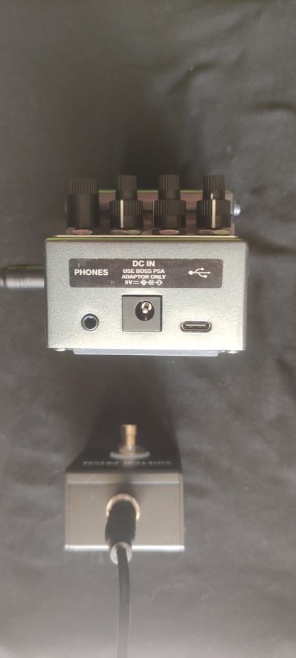 Boss IR-2 Amp & Cabinet + Footswitch selector de canal extra (con cable) de segunda mano · Foto 4 de 4 · Barcelona · 150 €