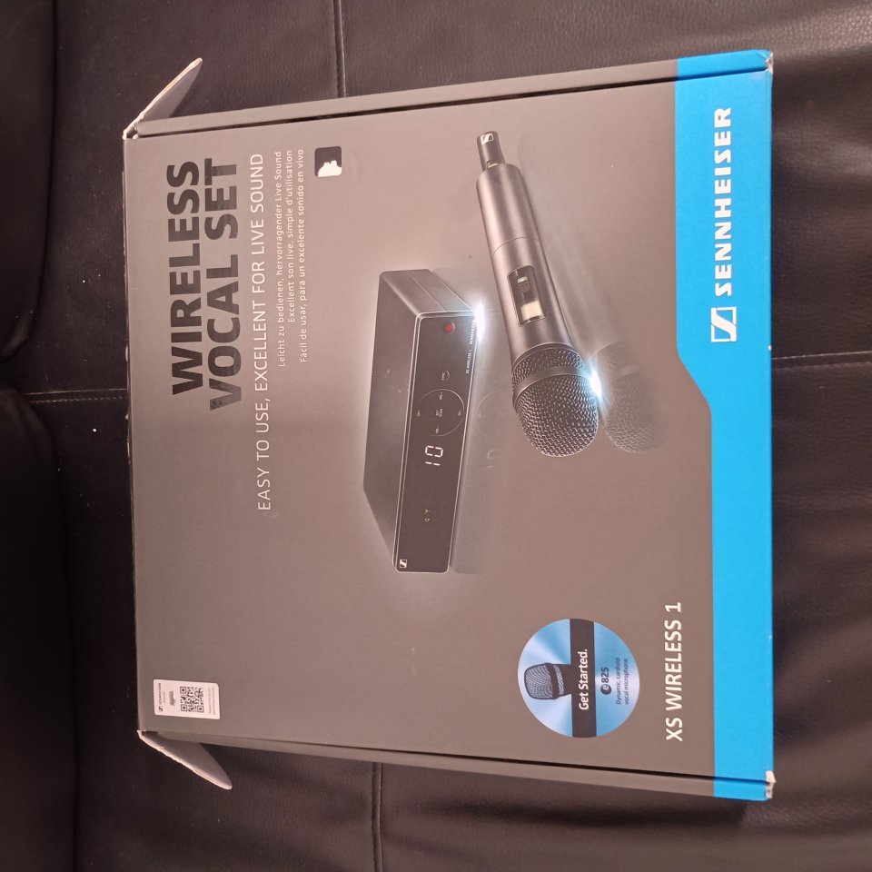 Micrófono Sennheiser inalámbrico de segunda mano · Foto 2 de 6 · Málaga · 150 €