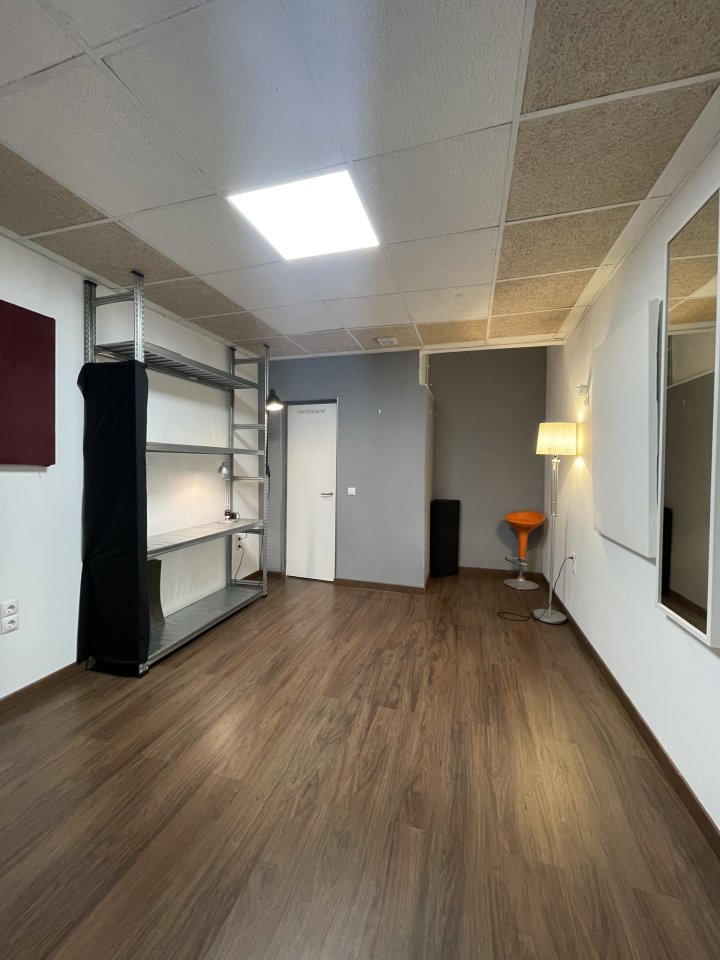 Local de ensayo en centro de Madrid de segunda mano · Foto 3 de 8 · Madrid · 600 €