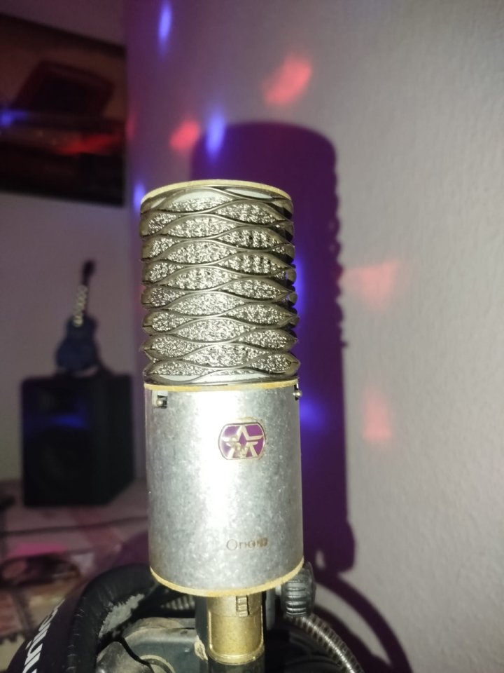 Aston Origin – Micrófono de condensador cardioide para estudio – Con caja original de segunda mano · Foto 1 de 6 · Granada · 150 €