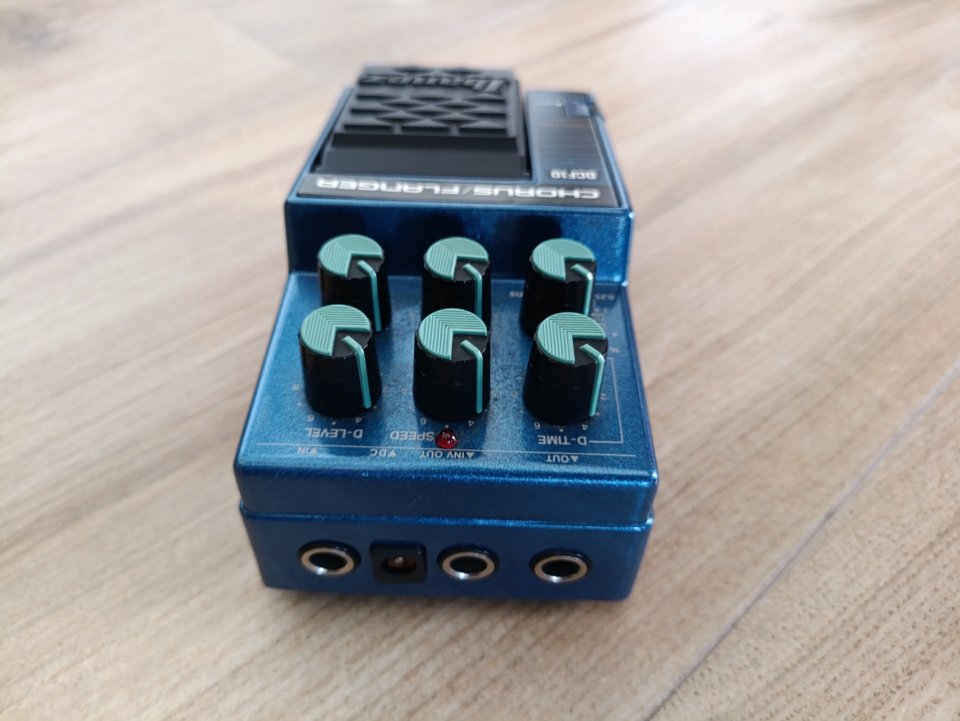 Ibanez DCF-10 Digital Chorus/Flanger – Fabricado en Japón (Años 80)