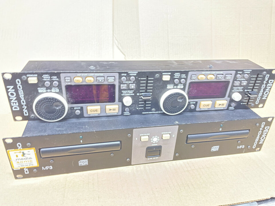 CD doble DENON DN-D4500
