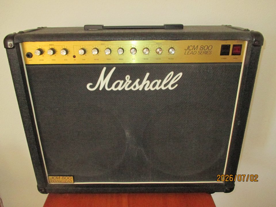 Marshall JCM 800 Combo de segunda mano · Foto 1 de 7 · Ávila · 750 €