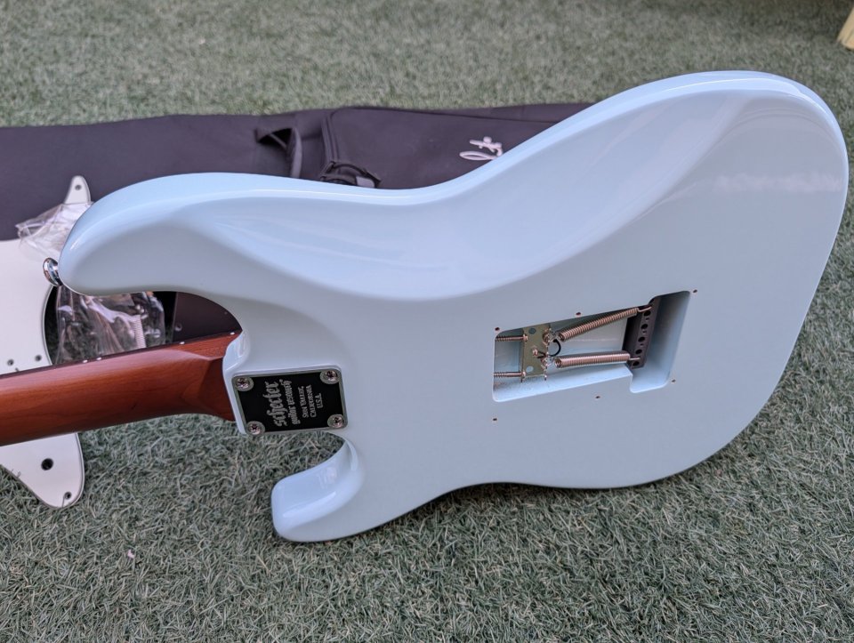 Schecter Nick Johnston HSS Atomic Frost + Funda blanda PRS de segunda mano · Foto 5 de 10 · A Coruña · 575 €