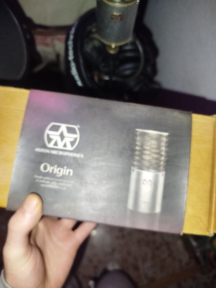 Aston Origin – Micrófono de condensador cardioide para estudio – Con caja original de segunda mano · Foto 4 de 6 · Granada · 150 €