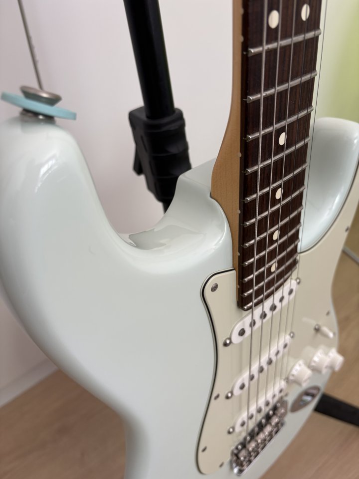 Fender Stratocaster American Special-Impecable de segunda mano · Foto 5 de 8 · Madrid · 1150 €