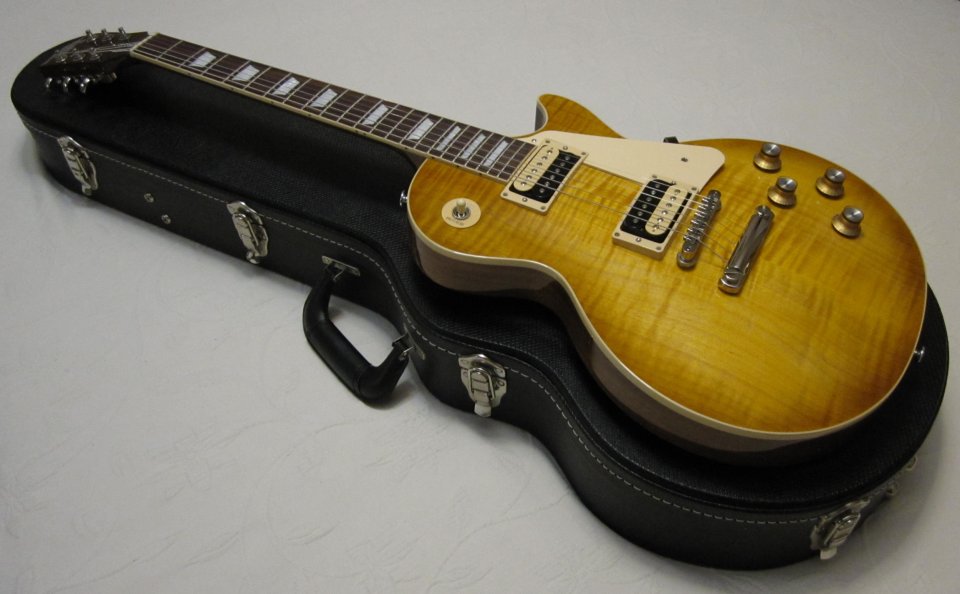 Gibson Les Paul Classic Honeyburst 2023 de segunda mano · Foto 7 de 10 · Madrid · 1550 €