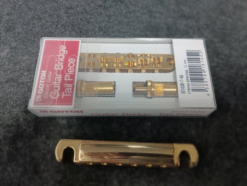 Clavijero bloqueo cordal aluminio y puente dorados de segunda mano · Foto 1 de 4 · Zaragoza · 80 €