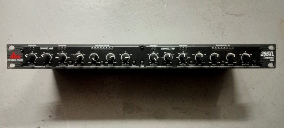 Compresor DBX 266 XL de segunda mano · Foto 2 de 4 · Barcelona · 85 €