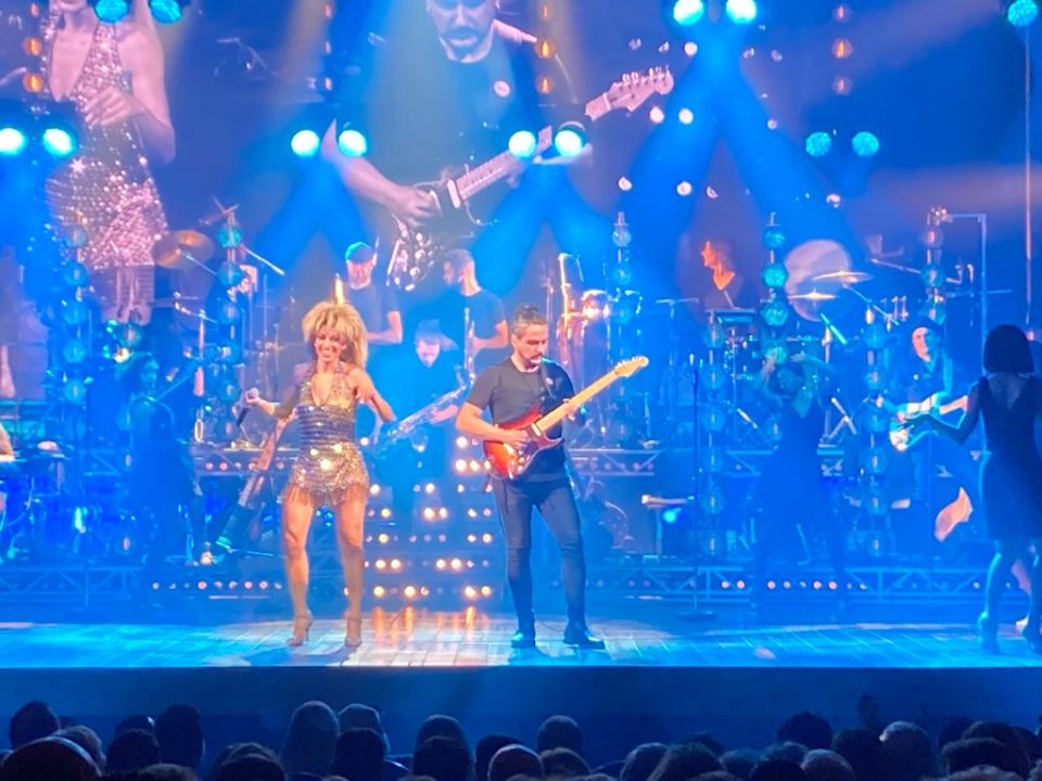 Guitarrista profesional – Busco guitarristas estancados /Método profesional