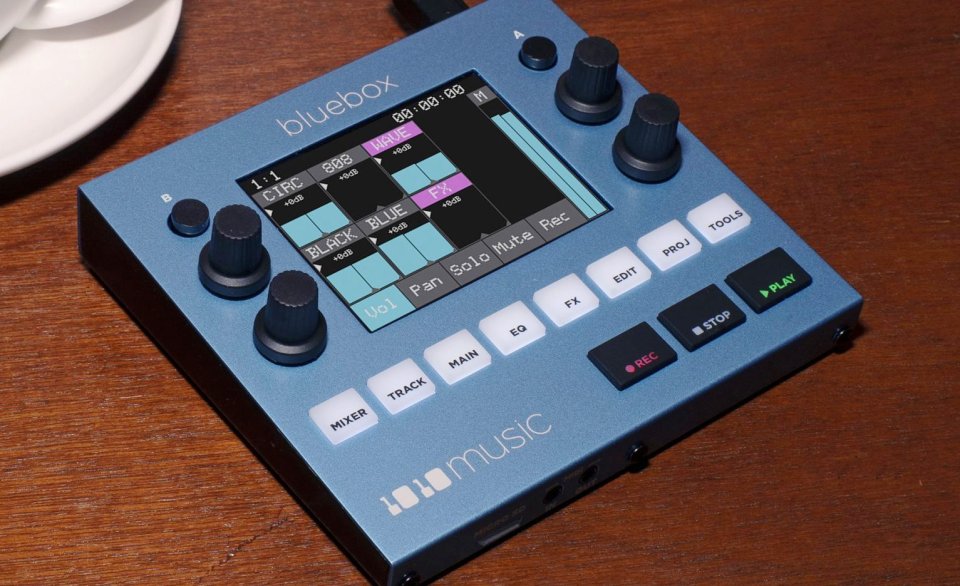 1010music bluebox de segunda mano · Foto 1 de 2 · Madrid · 375 €