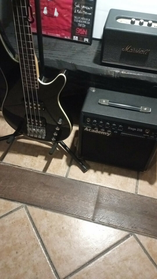 Bajista para grupo rock