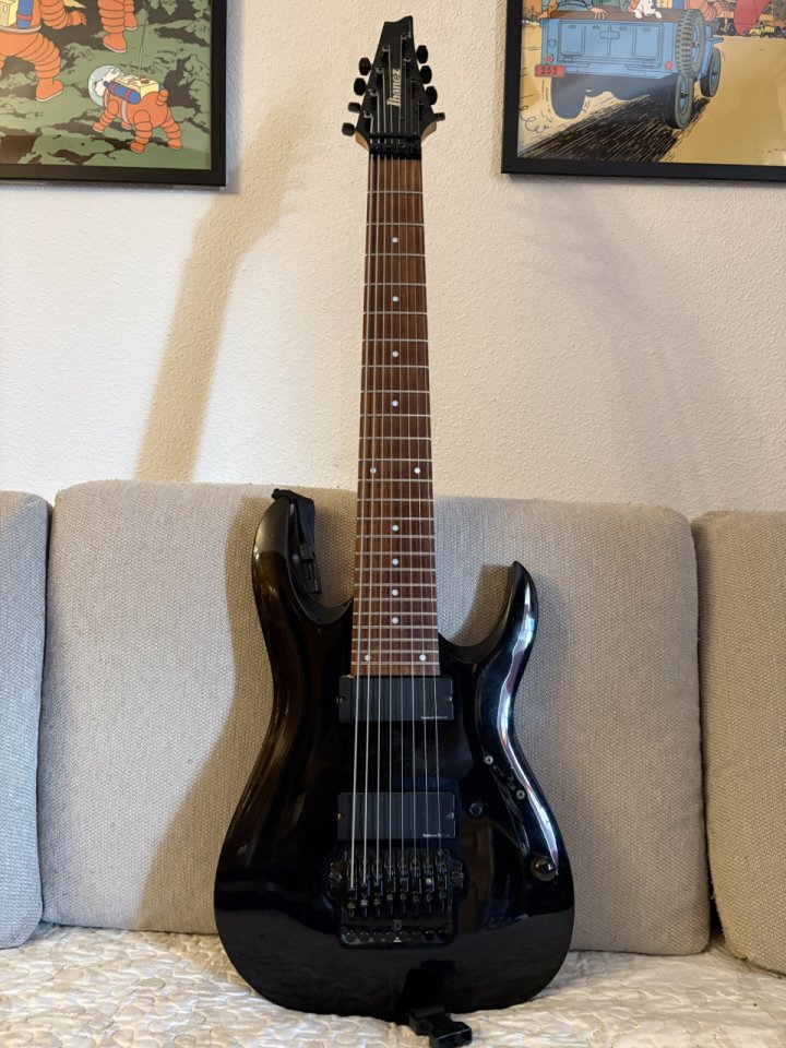 Ibanez RGA8 Guitarra Eléctrica 8 Cuerdas