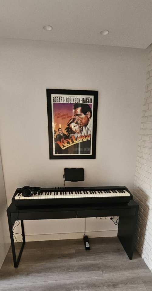 Mesa para teclado o estudio