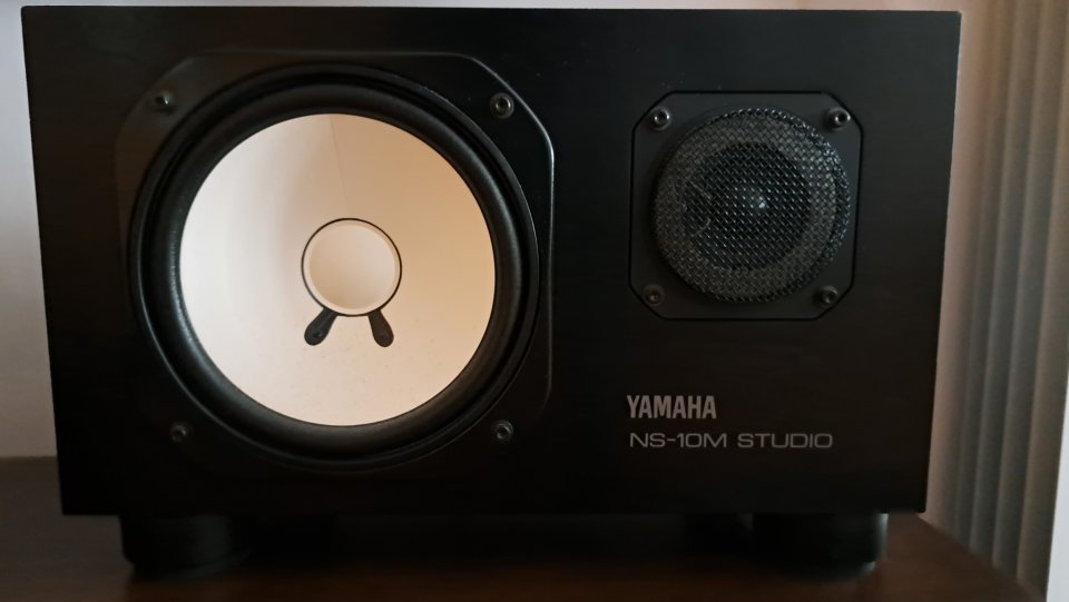 Yamaha NS10M Studio