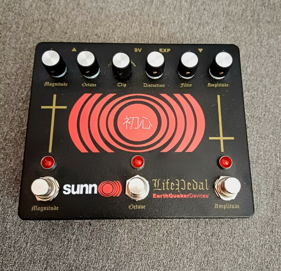 EarthQuaker Devices Sunn O))) Life Pedal Octave Distortion + Booster V3 - Present - Black / Red
