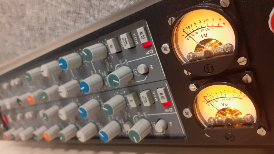 ÚLTIMA UNIDAD .VENDO  RAINDIRK Symphony LN1 Previo + EQ  Dual Channel