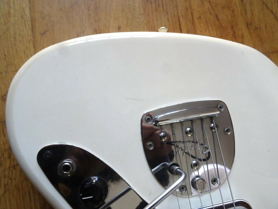 Fender Jaguar Olympic White - Tambien Cambio