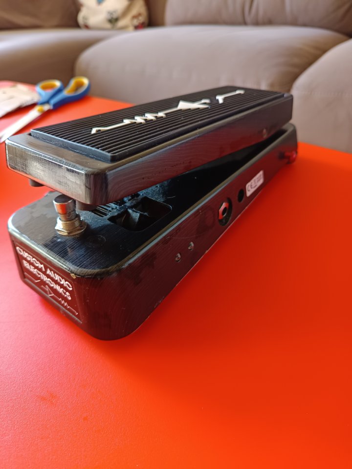 Pedal wah cae mc404