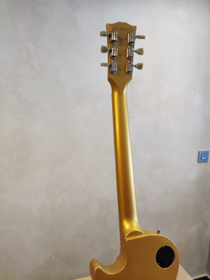 Gibson Les Paul Studio Raw Power (2009) GOLD NITRO REFINISH