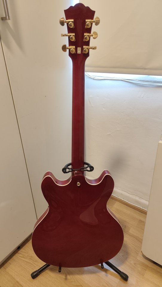 Washburn HB35 china de 2013 con Bigsby de segunda mano · Foto 2 de 10 · Madrid · 480 €