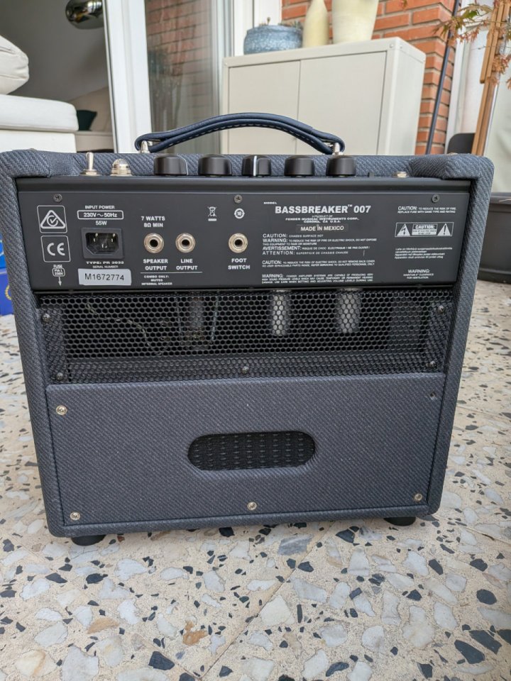 Fender Bassbreaker 007 de segunda mano · Foto 2 de 5 · Madrid · 275 €