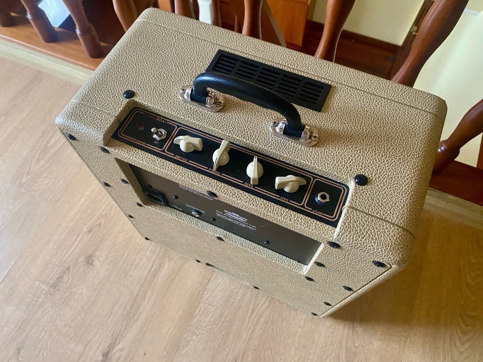 VOX AC4C-12 Cream Bronco Limited de segunda mano · Foto 2 de 7 · Pontevedra · 300 €