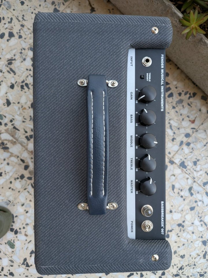 Fender Bassbreaker 007 de segunda mano · Foto 3 de 5 · Madrid · 275 €