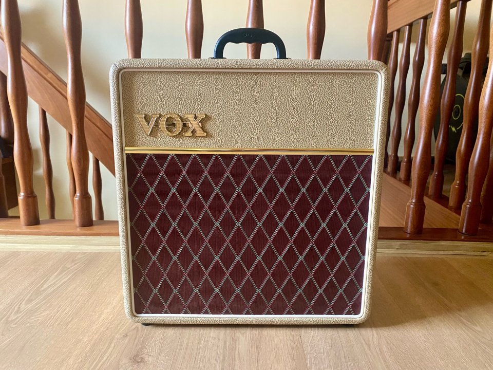 VOX AC4C-12 Cream Bronco Limited de segunda mano · Foto 1 de 7 · Pontevedra · 300 €