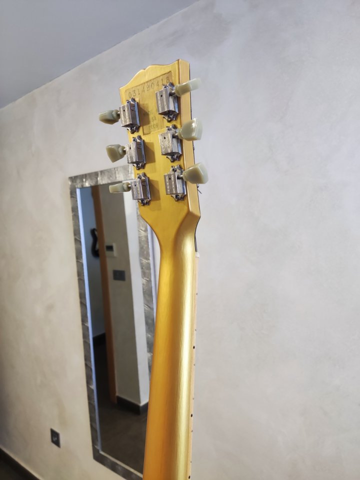 Gibson Les Paul Studio Raw Power (2009) GOLD NITRO REFINISH