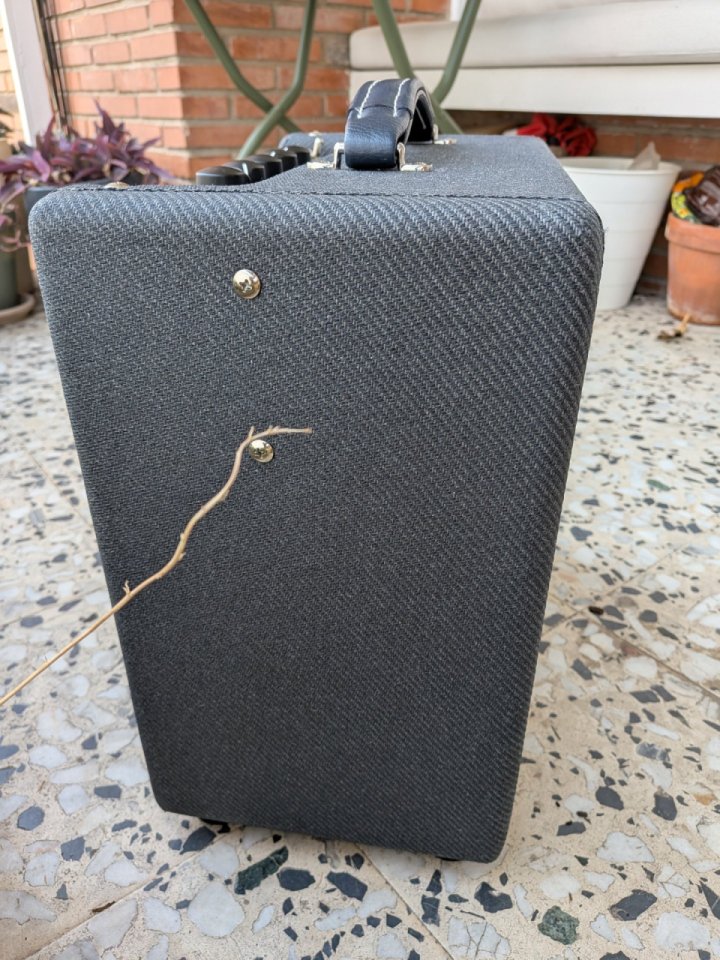 Fender Bassbreaker 007 de segunda mano · Foto 4 de 5 · Madrid · 275 €