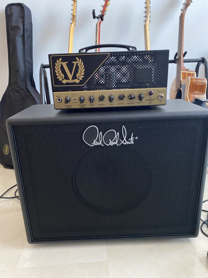 Amplificador Victory Sheriff 25 con pantalla PRS 1x12 de segunda mano · Foto 1 de 2 · Alicante · 1100 €