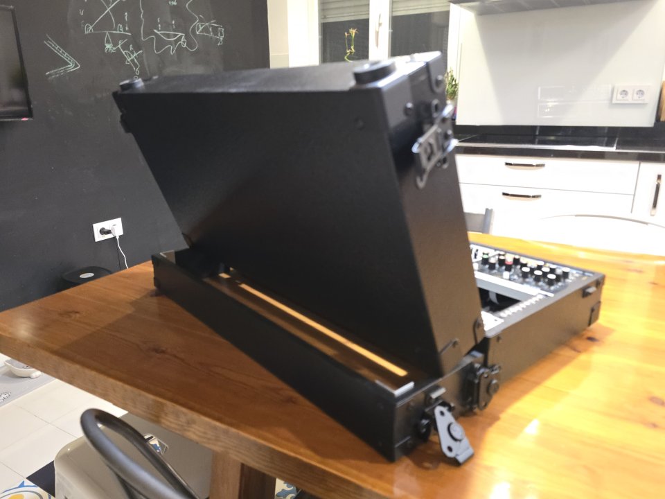 Caja eurorack MDLR 14U 126HP