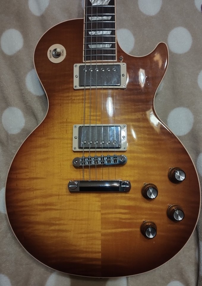 Gibson Les Paul Traditional 2011, modelo LPTD+HBCH1