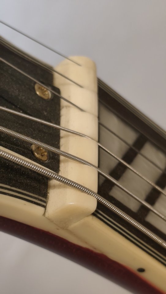 Washburn HB35 china de 2013 con Bigsby de segunda mano · Foto 7 de 10 · Madrid · 480 €