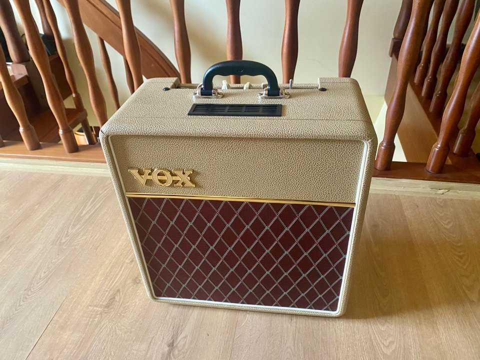 VOX AC4C-12 Cream Bronco Limited de segunda mano · Foto 7 de 7 · Pontevedra · 300 €
