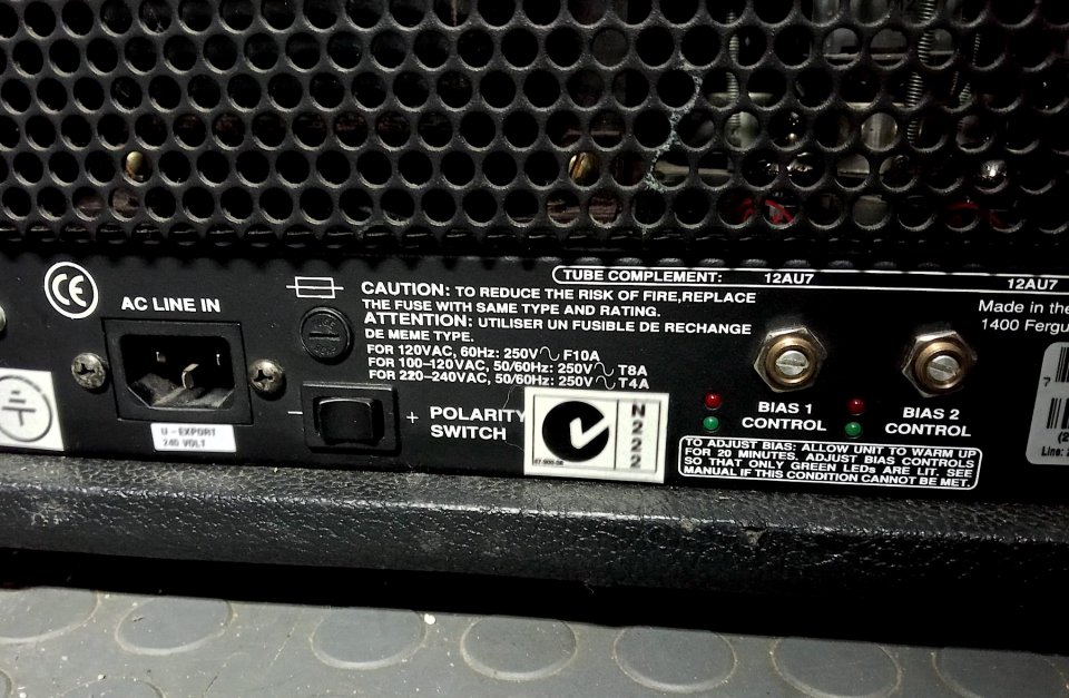 Ampeg SVT-AV 50 anniversary (1999-2006) made in USA, cabezal valvular 300W!