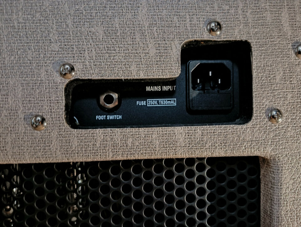 Cambio o Vendo Vox AC15 Handwired 1x12 (Reservado)