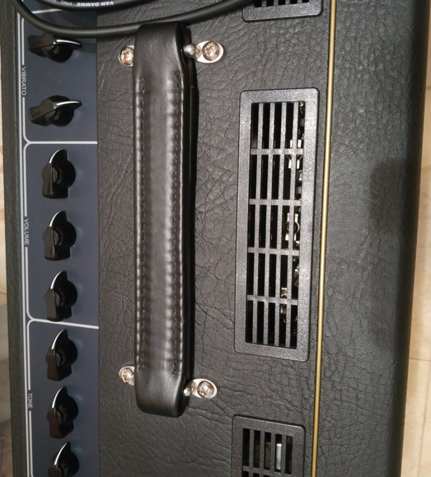 Vox AC30hw 60th anniversary de segunda mano · Foto 8 de 10 · Zaragoza · 4000 €