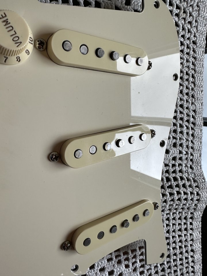 Golpeador completo  Fender Strat Custom Shop 69