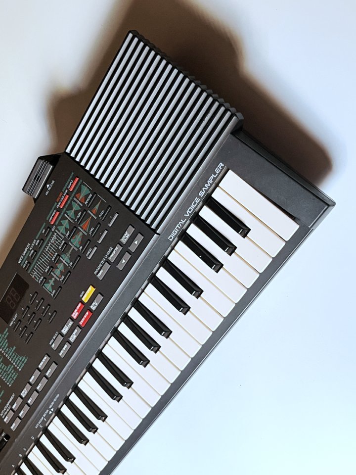 Sampler Yamaha VSS 200 de segunda mano · Foto 3 de 4 · Sevilla · 140 €